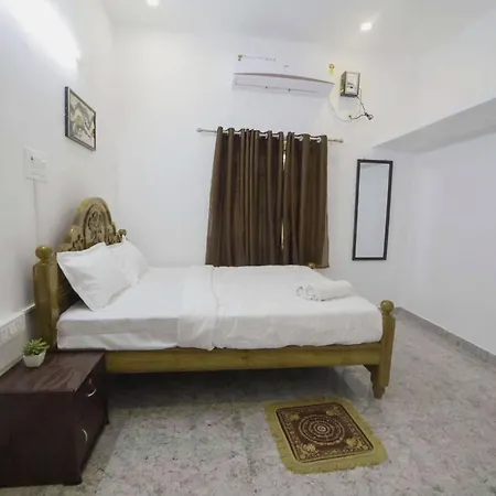 Sai Guest House Tiruvannamalai Exterior photo